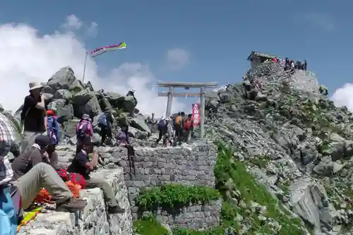 雄山神社峰本社の鳥居