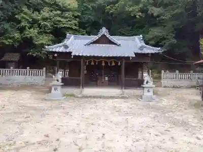 佐方八幡神社の本殿・本堂