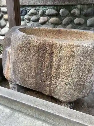 日出神社の手水舎