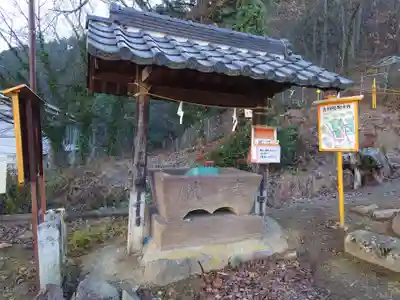白鳥神社の手水舎