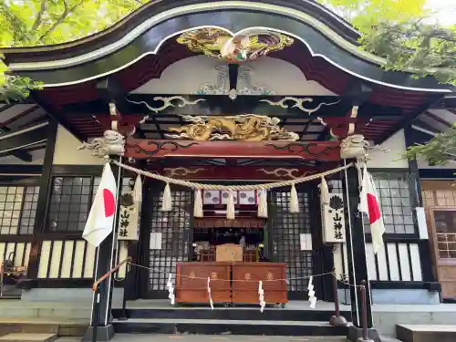 新屋山神社(山梨県)