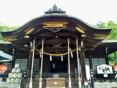 武田神社の本殿・本堂
