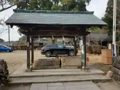 油日神社の手水舎