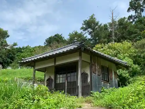 観音堂の本殿・本堂