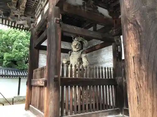 仁和寺の像