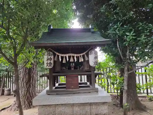 上高田氷川神社の末社・摂社