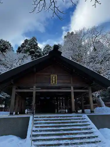 開拓神社の本殿