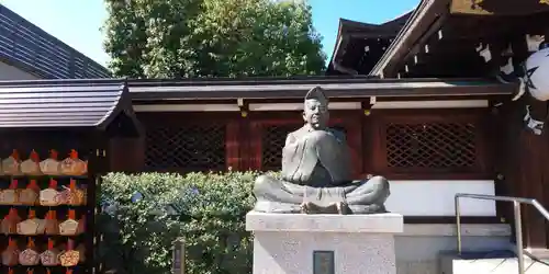 晴明神社の像