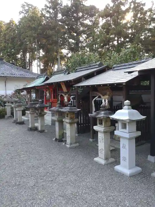 沙沙貴神社の末社・摂社