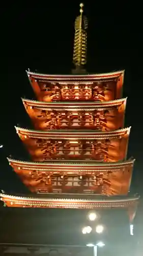 浅草寺の塔