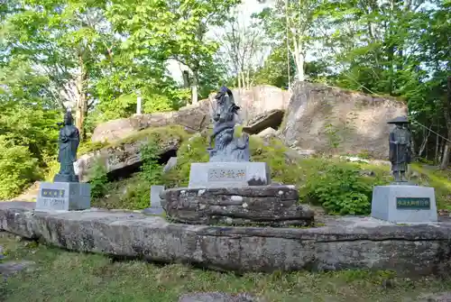 金剛山瑞峰寺 奥之院の仏像