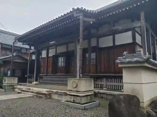 向源寺の本殿