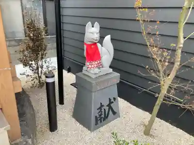 山蒼稲荷神社の{uncategorized: "未分類", other: "その他", undefined: "問題あり", building: "その他建物", grave: "お墓", sacred_gate: "鳥居", guardian: "狛犬", statue: "像", buddha: "仏像", history: "歴史", nature: "自然", garden: "庭園", animal: "動物", pagoda: "塔", temizu: "手水舎", mountain_gate: "山門・神門", sanctuary: "本殿・本堂", subordinate: "末社・摂社", art: "芸術", scenery: "景色", jizo: "地蔵", ema: "絵馬", goshuin: "御朱印", omikuji: "おみくじ", items: "授与品その他", amulet: "お守り", goshuincho: "御朱印帳", eats: "食事", festival: "お祭り", votive_dance: "神楽", shichigosan: "七五三参", wedding: "結婚式", experience: "体験その他", initially: "初詣", around: "周辺", anti_infection: "感染症対策"}