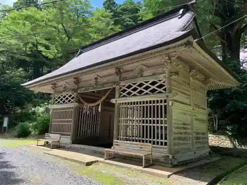 儛草神社の山門