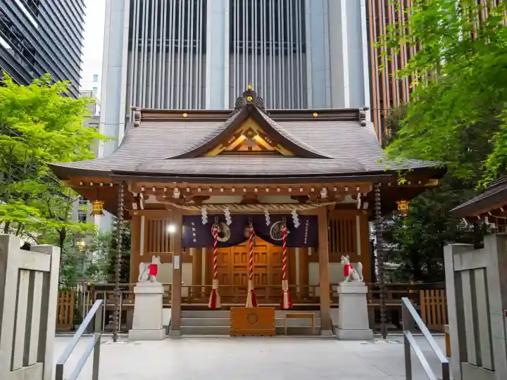 福徳神社(芽吹稲荷)の{uncategorized: "未分類", other: "その他", undefined: "問題あり", building: "その他建物", grave: "お墓", sacred_gate: "鳥居", guardian: "狛犬", statue: "像", buddha: "仏像", history: "歴史", nature: "自然", garden: "庭園", animal: "動物", pagoda: "塔", temizu: "手水舎", mountain_gate: "山門・神門", sanctuary: "本殿・本堂", subordinate: "末社・摂社", art: "芸術", scenery: "景色", jizo: "地蔵", ema: "絵馬", goshuin: "御朱印", omikuji: "おみくじ", items: "授与品その他", amulet: "お守り", goshuincho: "御朱印帳", eats: "食事", festival: "お祭り", votive_dance: "神楽", shichigosan: "七五三参", wedding: "結婚式", experience: "体験その他", initially: "初詣", around: "周辺", anti_infection: "感染症対策"}