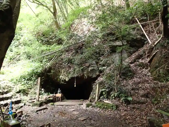 窟神社のその他建物