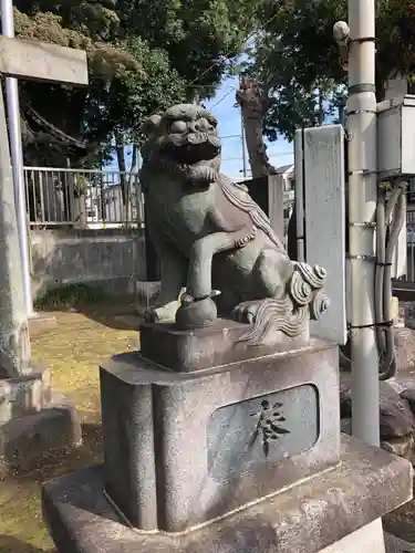 六所神社の狛犬