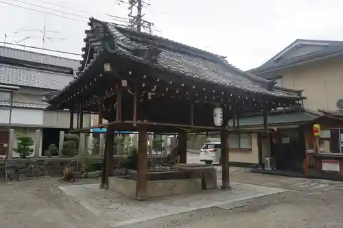 瀧尾神社の手水舎