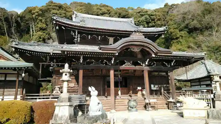三室戸寺の本殿・本堂
