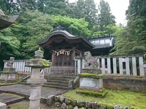 岡太神社の本殿