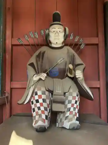 伊佐爾波神社の像