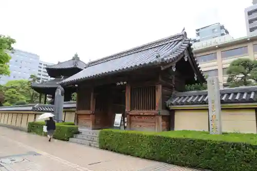 東長寺の山門・神門
