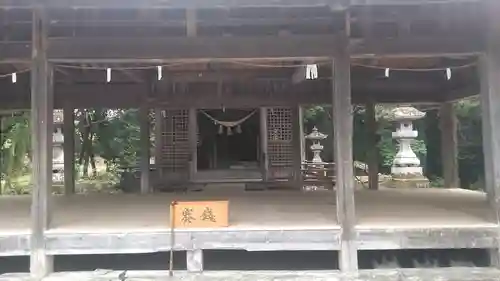 赤尾神社の本殿・本堂