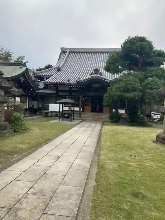 長泉寺の本殿・本堂