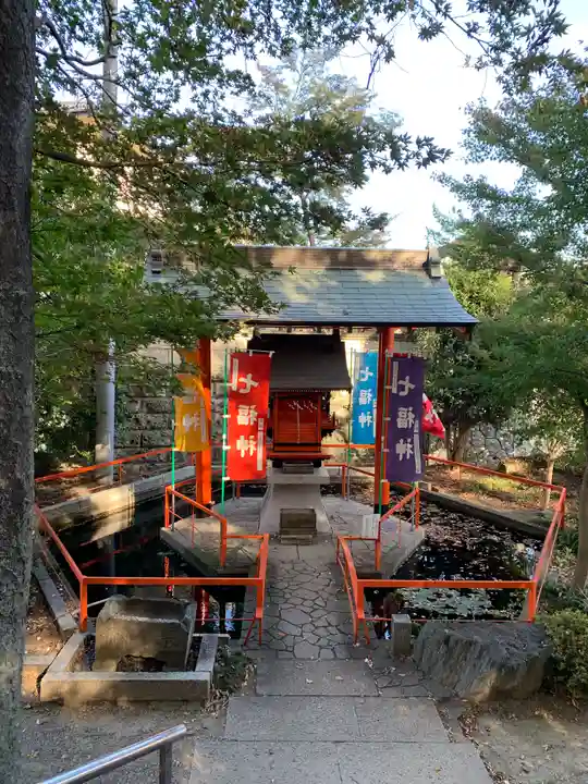尾曳稲荷神社の末社・摂社
