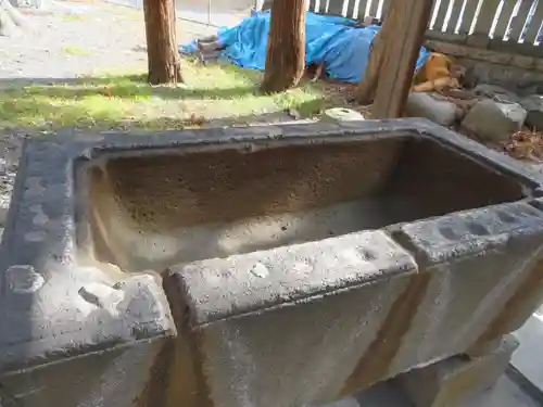 筑摩神社の手水舎