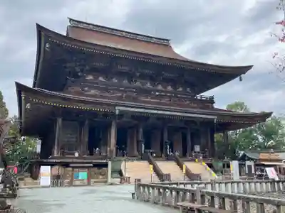金峯山寺の本殿・本堂