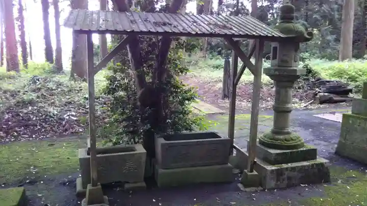 海士部神社の手水舎
