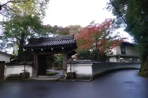 金峯山寺の山門・神門
