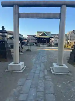 横浜熊野神社の{uncategorized: "未分類", other: "その他", undefined: "問題あり", building: "その他建物", grave: "お墓", sacred_gate: "鳥居", guardian: "狛犬", statue: "像", buddha: "仏像", history: "歴史", nature: "自然", garden: "庭園", animal: "動物", pagoda: "塔", temizu: "手水舎", mountain_gate: "山門・神門", sanctuary: "本殿・本堂", subordinate: "末社・摂社", art: "芸術", scenery: "景色", jizo: "地蔵", ema: "絵馬", goshuin: "御朱印", omikuji: "おみくじ", items: "授与品その他", amulet: "お守り", goshuincho: "御朱印帳", eats: "食事", festival: "お祭り", votive_dance: "神楽", shichigosan: "七五三参", wedding: "結婚式", experience: "体験その他", initially: "初詣", around: "周辺", anti_infection: "感染症対策"}