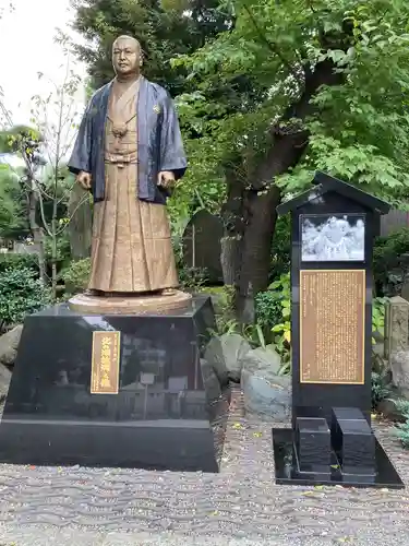 川崎大師（平間寺）の像