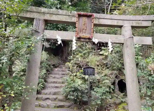 赤坂氷川神社の鳥居