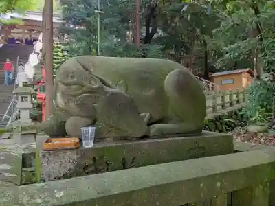 枚岡神社の像