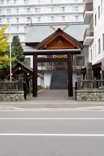 札幌祖霊神社の鳥居