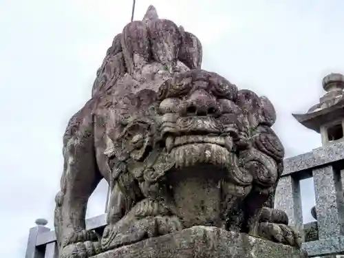 二ﾉ宮神社の狛犬