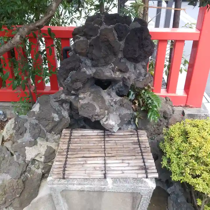 講武稲荷神社の手水舎