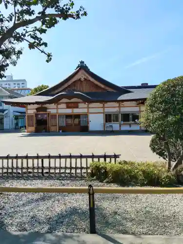 臨南寺の{uncategorized: "未分類", other: "その他", undefined: "問題あり", building: "その他建物", grave: "お墓", sacred_gate: "鳥居", guardian: "狛犬", statue: "像", buddha: "仏像", history: "歴史", nature: "自然", garden: "庭園", animal: "動物", pagoda: "塔", temizu: "手水舎", mountain_gate: "山門・神門", sanctuary: "本殿・本堂", subordinate: "末社・摂社", art: "芸術", scenery: "景色", jizo: "地蔵", ema: "絵馬", goshuin: "御朱印", omikuji: "おみくじ", items: "授与品その他", amulet: "お守り", goshuincho: "御朱印帳", eats: "食事", festival: "お祭り", votive_dance: "神楽", shichigosan: "七五三参", wedding: "結婚式", experience: "体験その他", initially: "初詣", around: "周辺", anti_infection: "感染症対策"}