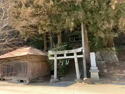 尾出山神社の鳥居