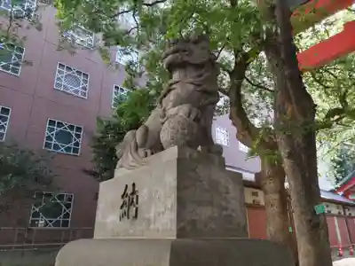 花園神社の狛犬