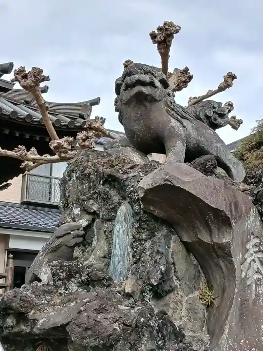 成就院の{uncategorized: "未分類", other: "その他", undefined: "問題あり", building: "その他建物", grave: "お墓", sacred_gate: "鳥居", guardian: "狛犬", statue: "像", buddha: "仏像", history: "歴史", nature: "自然", garden: "庭園", animal: "動物", pagoda: "塔", temizu: "手水舎", mountain_gate: "山門・神門", sanctuary: "本殿・本堂", subordinate: "末社・摂社", art: "芸術", scenery: "景色", jizo: "地蔵", ema: "絵馬", goshuin: "御朱印", omikuji: "おみくじ", items: "授与品その他", amulet: "お守り", goshuincho: "御朱印帳", eats: "食事", festival: "お祭り", votive_dance: "神楽", shichigosan: "七五三参", wedding: "結婚式", experience: "体験その他", initially: "初詣", around: "周辺", anti_infection: "感染症対策"}