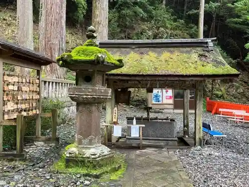 鳳来山東照宮の手水舎