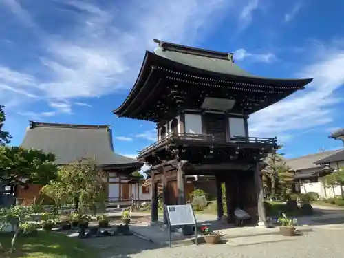 妙楽寺の山門