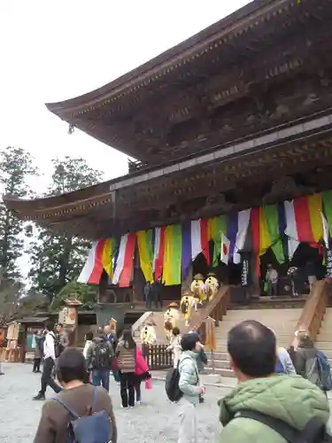 金峯山寺の本殿