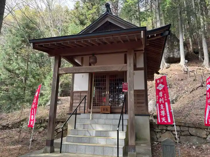 栖雲寺の{uncategorized: "未分類", other: "その他", undefined: "問題あり", building: "その他建物", grave: "お墓", sacred_gate: "鳥居", guardian: "狛犬", statue: "像", buddha: "仏像", history: "歴史", nature: "自然", garden: "庭園", animal: "動物", pagoda: "塔", temizu: "手水舎", mountain_gate: "山門・神門", sanctuary: "本殿・本堂", subordinate: "末社・摂社", art: "芸術", scenery: "景色", jizo: "地蔵", ema: "絵馬", goshuin: "御朱印", omikuji: "おみくじ", items: "授与品その他", amulet: "お守り", goshuincho: "御朱印帳", eats: "食事", festival: "お祭り", votive_dance: "神楽", shichigosan: "七五三参", wedding: "結婚式", experience: "体験その他", initially: "初詣", around: "周辺", anti_infection: "感染症対策"}