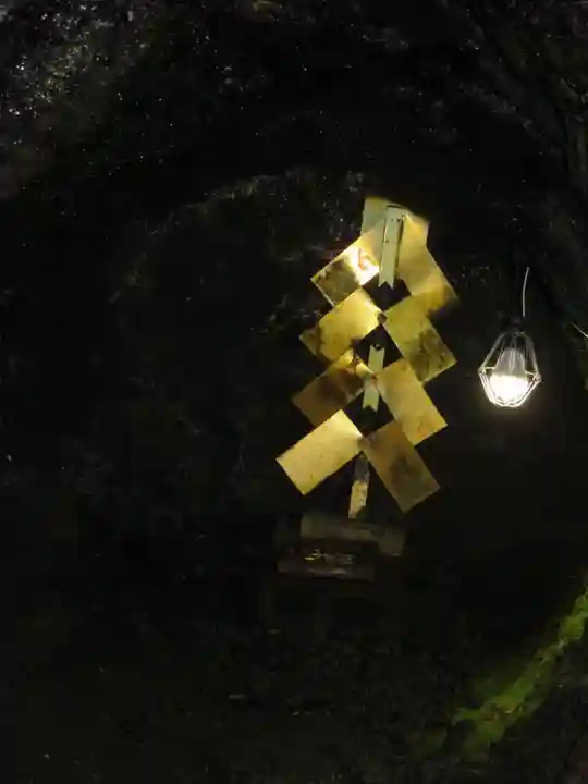 無戸室浅間神社(船津胎内神社)のその他建物