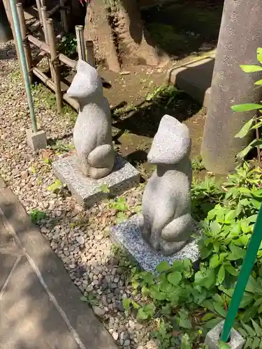 忍岡稲荷神社の狛犬